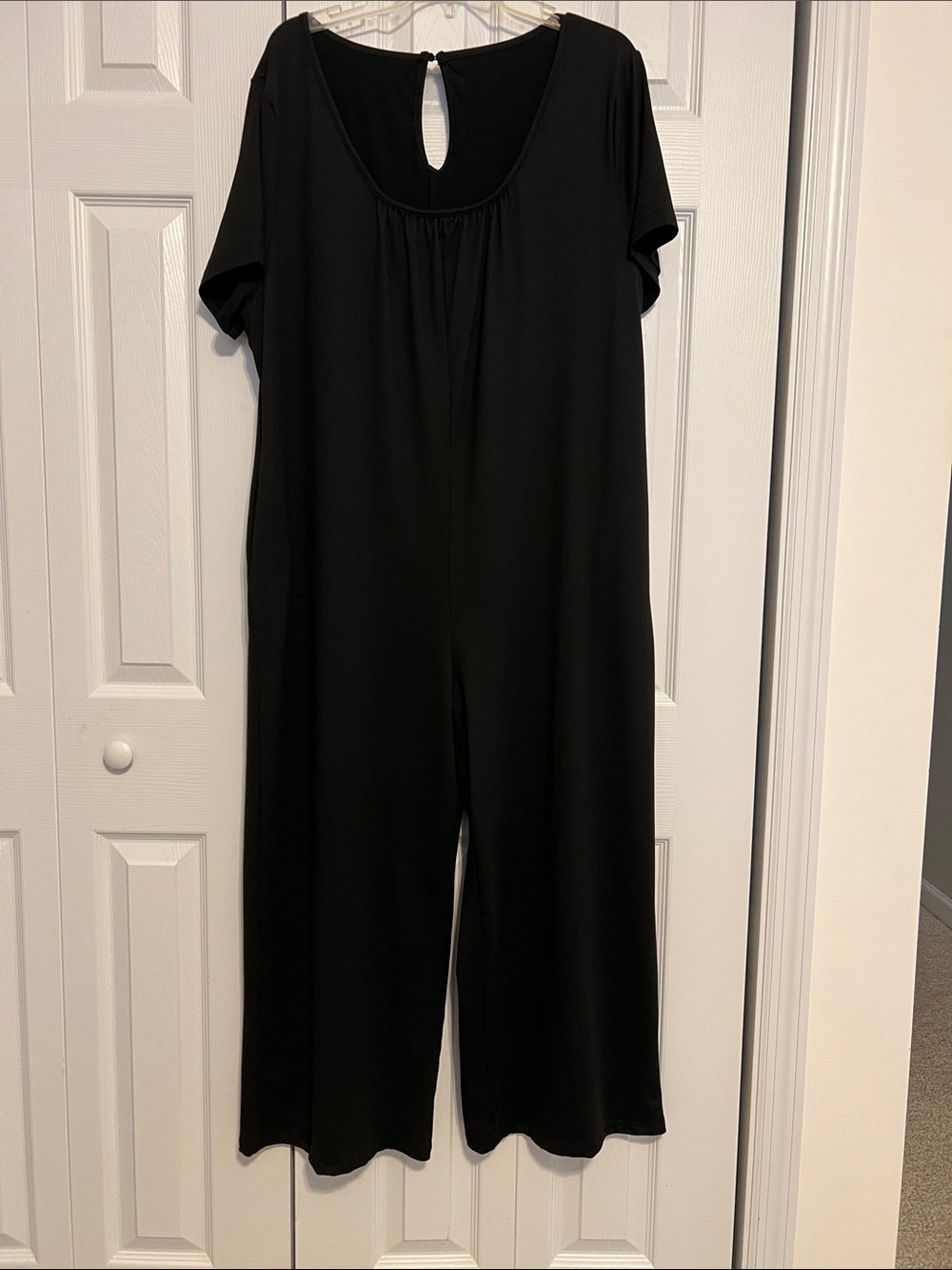 Black Women’s Short Sleeve Jumpsuit